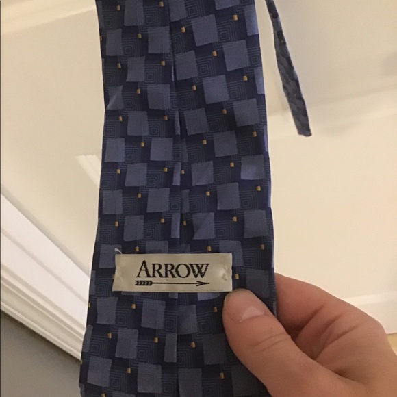 Arrow Necktie - Blue Geometric - Picture 4 of 5